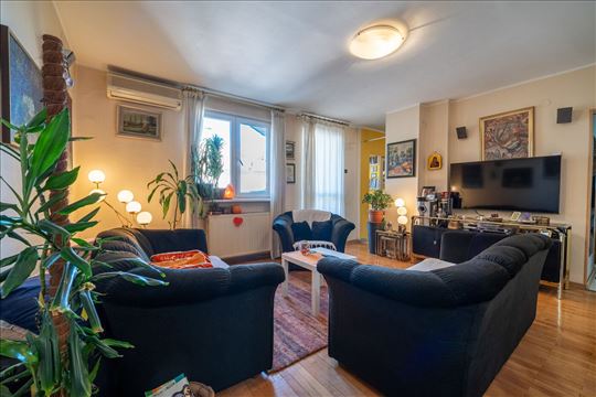 Trosoban stan, dupleks