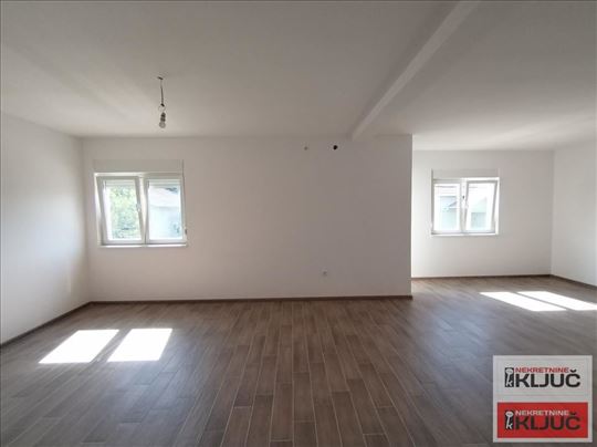 Veternik, 110m2, Petosoban, Novogradnja