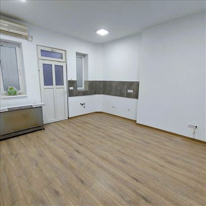 Vukov spomenik, Kraljice Marije, 39m2, 1.5, TA, uk