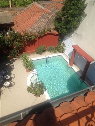 Zemun, centar, kuća, 400 m2