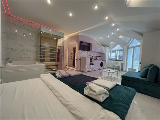 Beograd, Zvezdara, Đeram pijaca - Đevđelijska, 155