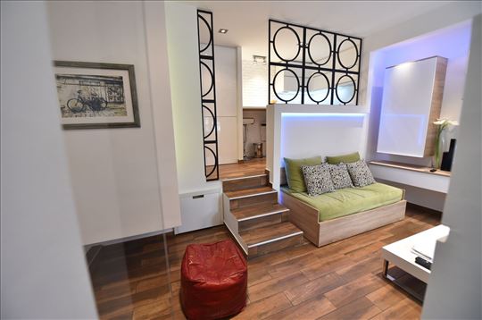 Dizajnerski sređen stan, 1.0, Dorćol