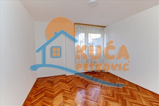 Dvoiposoban stan 66m2, Pantelej