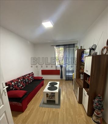 Izdaje se odličan jednoiposoban stan na Paliluli, 