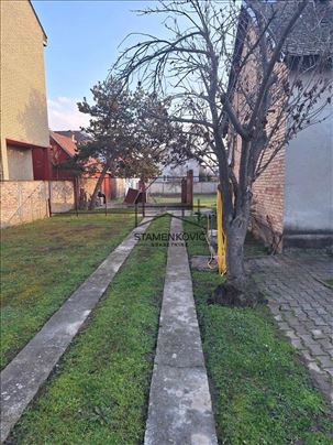 Izuzetna lokacija za poslovne delatnosti ID#6715