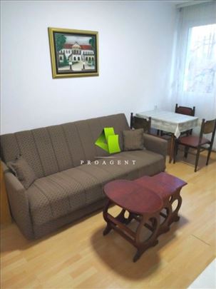 Jednoiposoban stan na Crvenom pevcu ID#7746