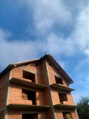 Kuća sa 6 st. jedinica Donja Ljuboviđa, Ljubovija 