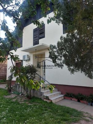 Kuća na Bregu - u lepom delu Veternika ID#6830