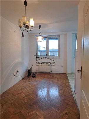 Lep jednoiposoban stan na odlicnoj lokaciji ID#705