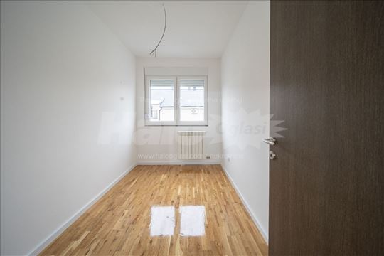 Stan sa  spavacom sobom 38,3m ukjizen Novogradnja