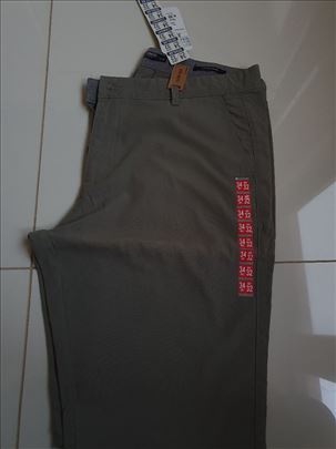 Pantalone 34/32 velicina Novo!
