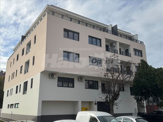 Parking mesto Cara Lazara 96