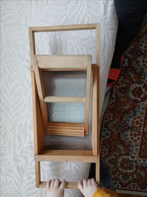 Pasirka za paradajz, samo 1000 din.