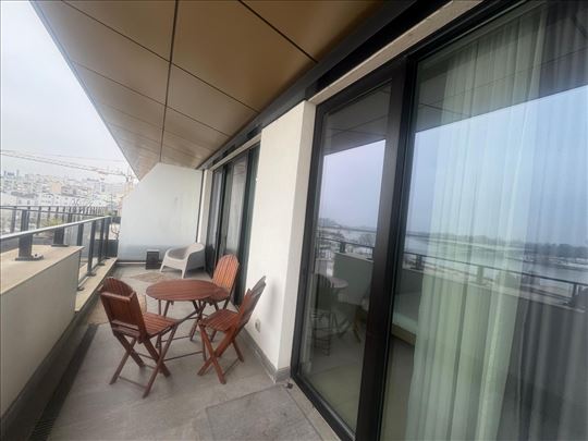 Penthaus direktan pogled na reku 4.0 + terasa 10m