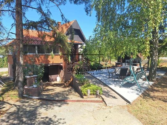 Prelepa Vikendica Na Banstolu ID#6970