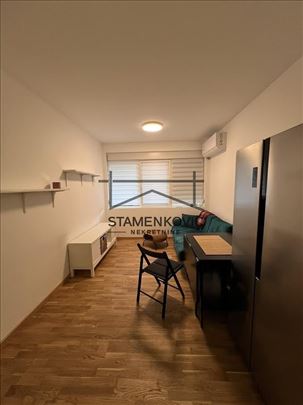 Prodaje se odličan jednoiposoban stan na Vidovdans