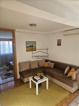 Prodaje se trosoban stan na odličnoj lokaciji ID#6