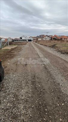 Stari Banovci građevinski plac 502m2