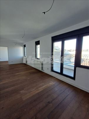 Ekskluzivna nekretnina - stan u centru Beograda