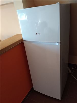 Frižider,100 evra, veš mašina,šporet-kao novo