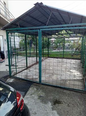 Garaža, kavez, pokrivena metalna konstrukcija