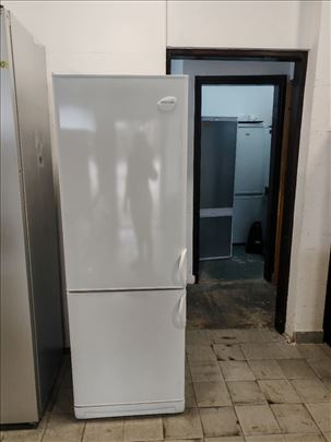 Kombinovani frizider Electrolux garancija 12 mesec