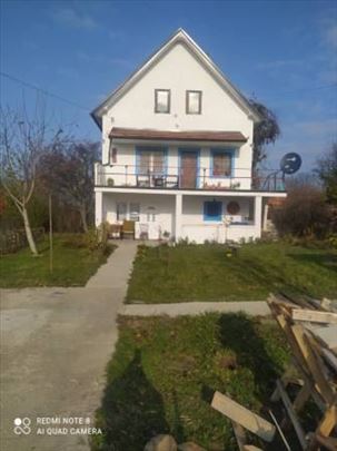 Lazarevac, Vrbovno 153m2