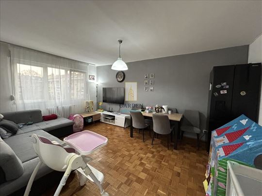 Meandri 49m2, uknjižen stan