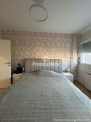 Noćni ormarić za spavaću sobu (2 komada)