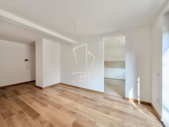 Novogradnja, Lekino brdo, garaža ID#11294