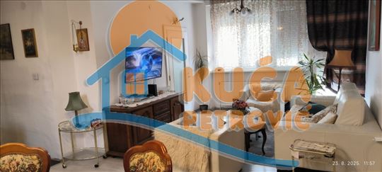 Odličan lokal, sa izdvojenim stambenim delom kod D