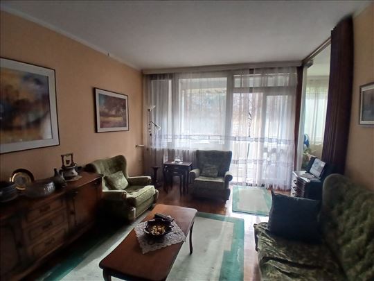 Odličan stan na jedinstvenoj lokaciji 