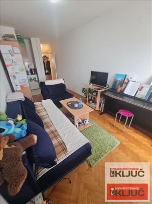 Sajam Izdaje Se Dvosoban NameŠten Stan