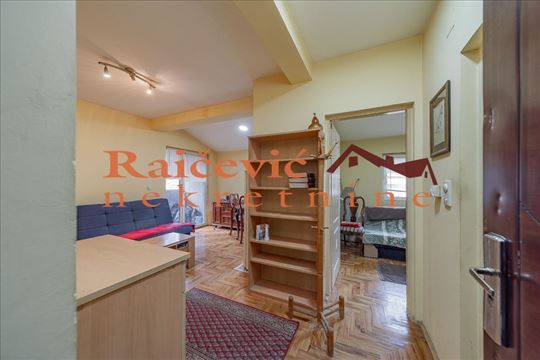 1.5, uknjizen, idealan za mlade, samo za kes kupce