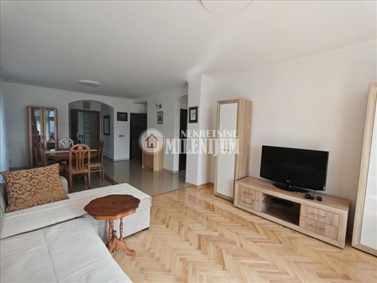 Dedinje – Diplomatska zona, 3.0 stan sa garažom i 