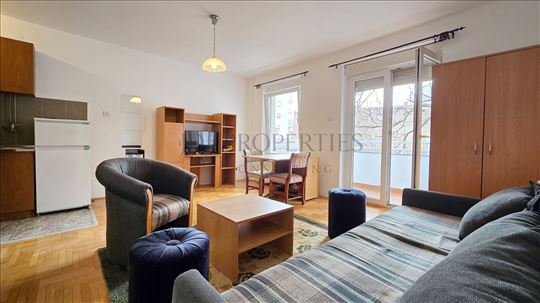 Izdavanje garsonjera Zvezdara, Marka Oraškovica