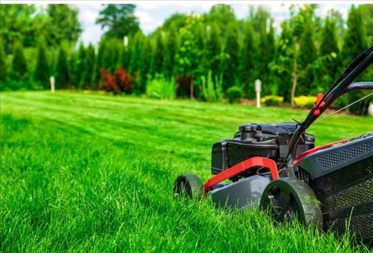 Košenje trave i održavanje zelenih povrsina