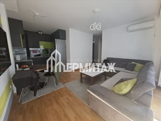 Prelep 3.0 stan u Sannyville kompleksu