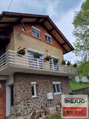 Rakovac, Kuća 154 m2 na placu  od 16 ari