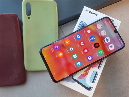 Samsung A70 dual blue 6/128GB, 10/10, kutija,maska