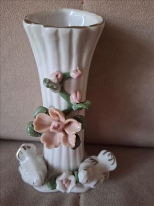 Ukrasna vintage porcelanska vaza 