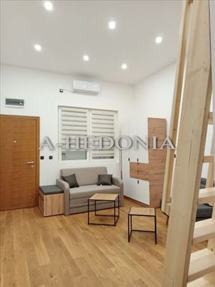 Vukov spomenik, izdavanje, nov, 0.5, parking