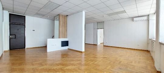 YU Biznis centar 110m2, renoviran poslovni prostor
