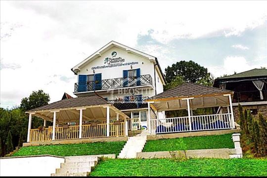 Beočin - Banoštor - 300m2+10.7a ID#24854