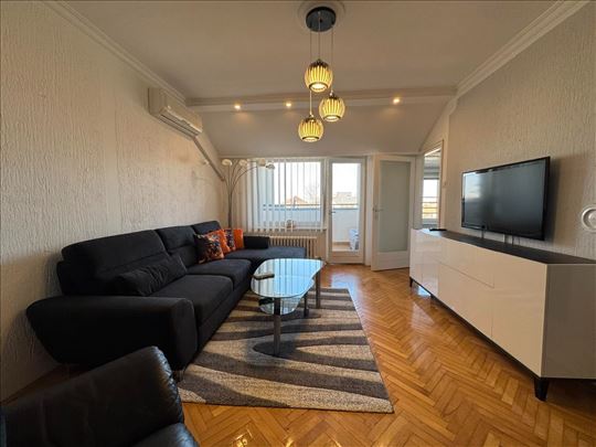 Filmski Grad - prelep stan - jedna spavaća soba 