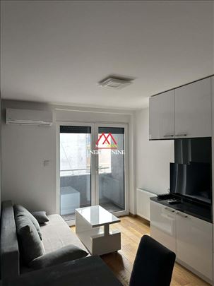 Grbavica 29m2 - garsonjera