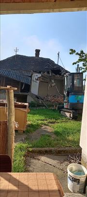 Rusenje starih objekta ravnanje terena 