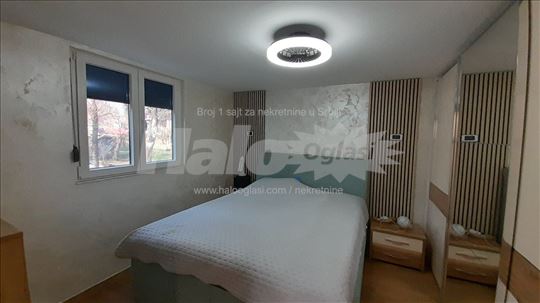 Kamenjar Kamperska 18 nameštena kuća