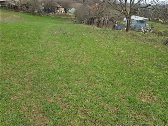 Lep građevinski plac