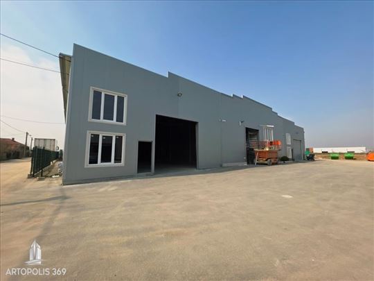 Šleperski prilaz, izuzetna hala, topla preporuka I